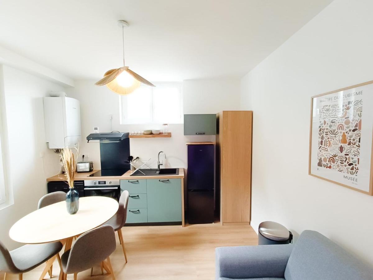 Cosy Perle - 2Ch - Quartier Des Halles & Parking Souterrain Pau Esterno foto